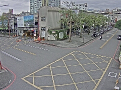 夜市旁立體停車場入口(中興路)路況